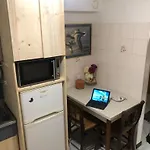 San Stae Apartment